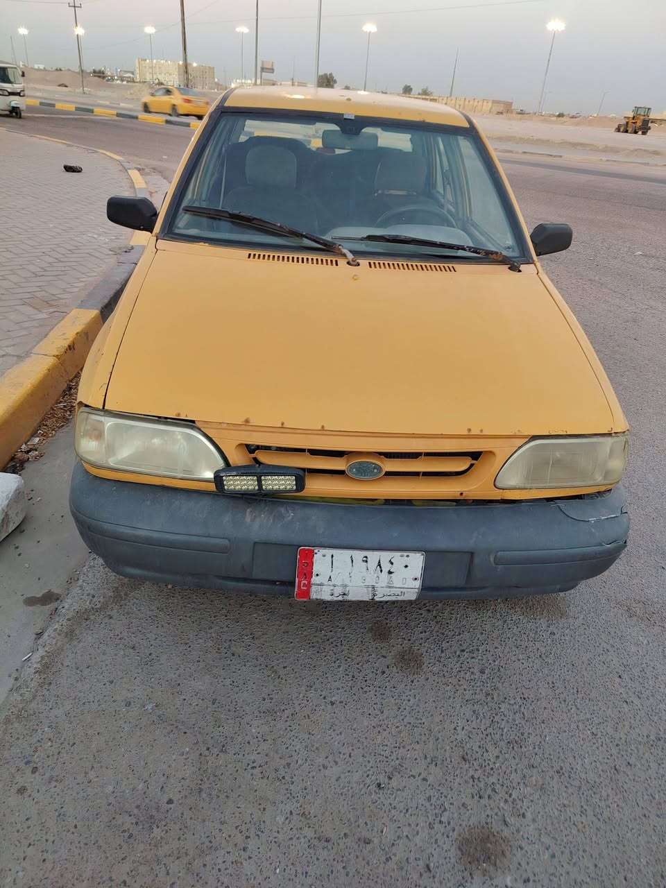 موديل 2012سيارة أصولية بس ما اندل راعيها سعر 12ورقة وبية مجال تلفون ***********
