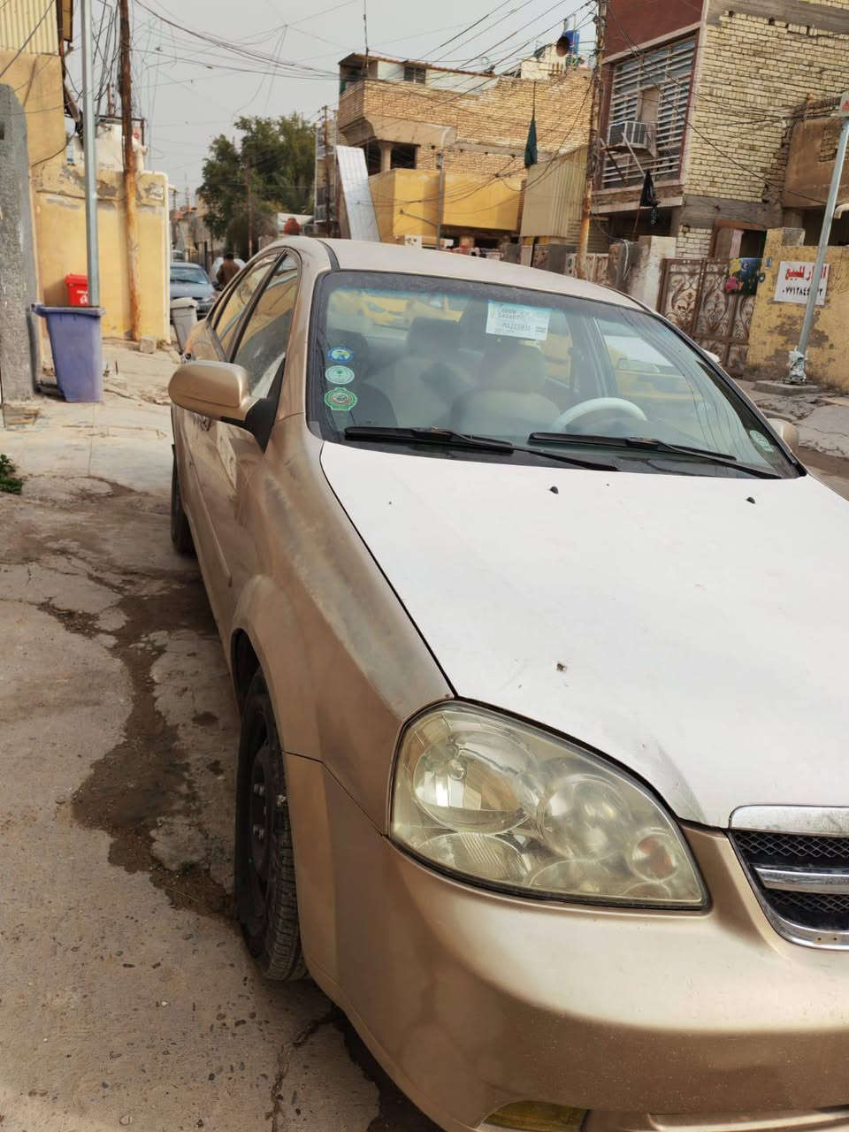 سلام عليكم اوبتره لبيع سيارة كفالة من الصبغ والضربة وبيها جرات موديل2007سيارة جاهزة مكينة كير صدر تبريد وتدفهه شغال  كير اوتو السعر 65وبيها مجال مكان السيارة الشعب الاتصال ***********
