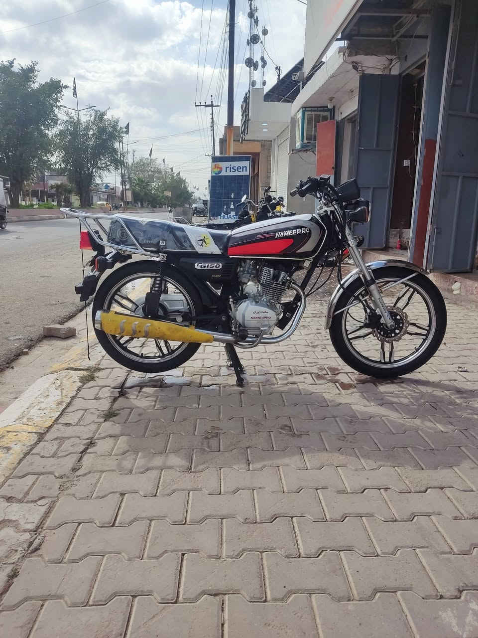 ماطور للبيع خمسه كير نامي ابرو 2020كامل كل عيب مابيه بس سلف مايشتغل سعره 370 الشراي  يخابر اويدلل 7701605295


**إذا كنت صاحب هذا الإعلان وتريد حذفه لأي سبب، رجاءا أرسل رسالة إلى الدعم الفني**