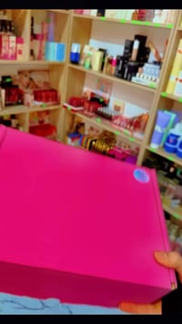 عناية بالبشرة • مستحضرات تجميل • جمال