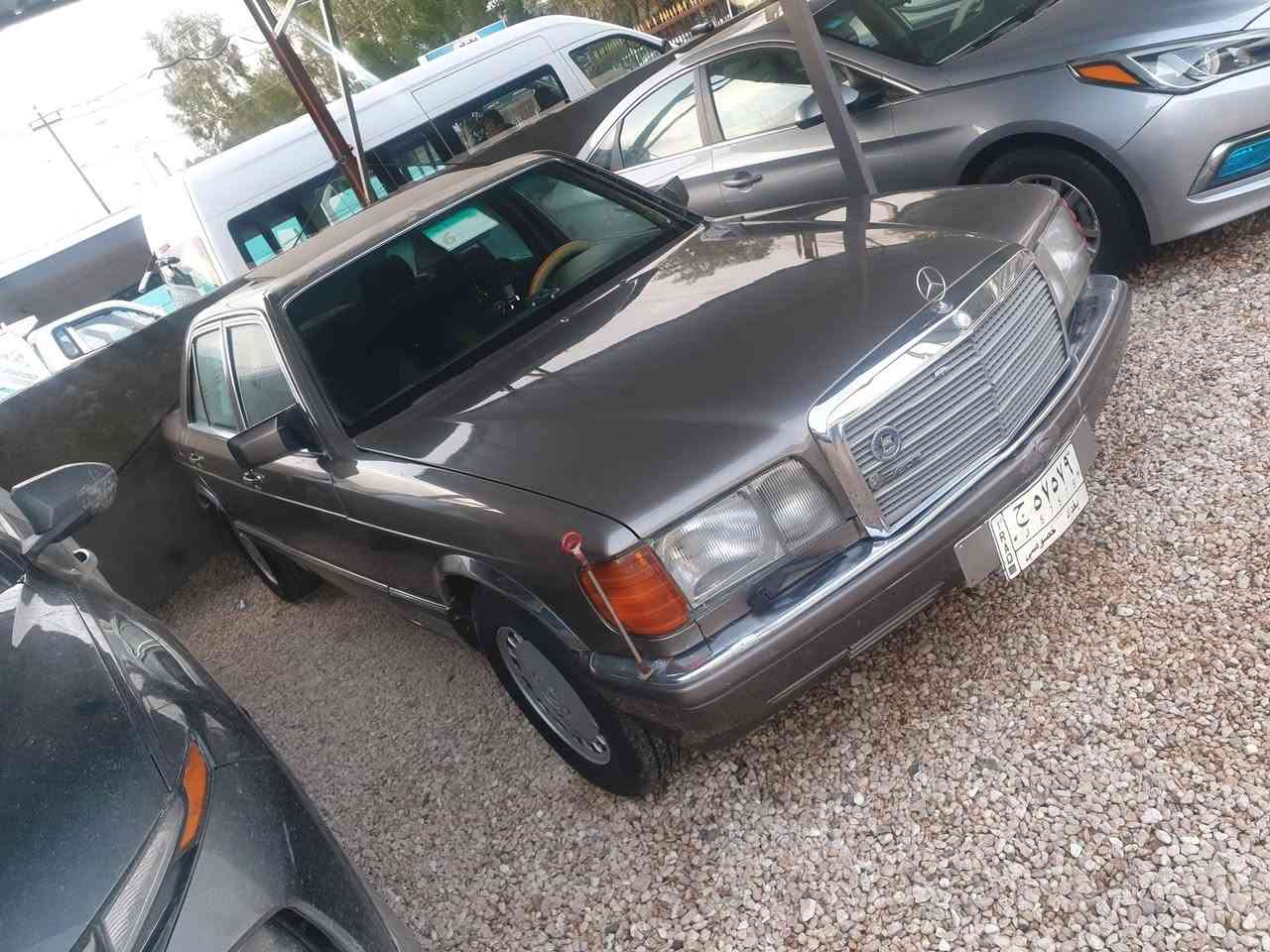 سلام عليكم مارسدس جامبو موديل ١٩٨٧سياره بلادي مكينه وكير وتبريد وتايرات ويلكب سنتر لوك سياره حلوه وجاهزه نقص فقط حداديه بيه ضعف رقم بغداد بسمي سنويه ٢٠٢٦نافذه سياره جاهزه مكينه كير تبريد وغرفه يعني مرتبه سياره خير من الله سعر ٨٥ وبيه مجال للشراي للتواصل ***********مكان كربلاء طوريج
