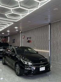 معروض للبيع كيا فورتي 2019 مكينه 2000 دوش ماشيه 82 الف  حادث السياره ح...