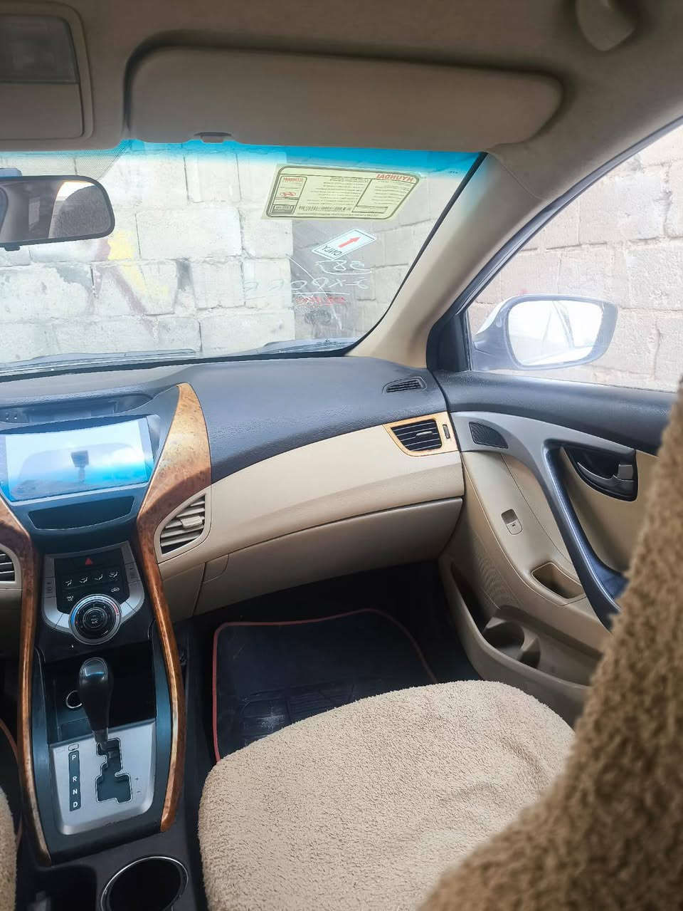 السلام عليكم ورحمة الله وبركاته للبيع النترا خليجي مديل ٢٠١٤ مكفوله من الضربه بيه صبغ أثر تكشير مكينه وكير وحداده تبريد كله تمام وع الفحص السياره تحويل السعر ١٠٥أي ستفسار ع الرقم *********** أو ***********
