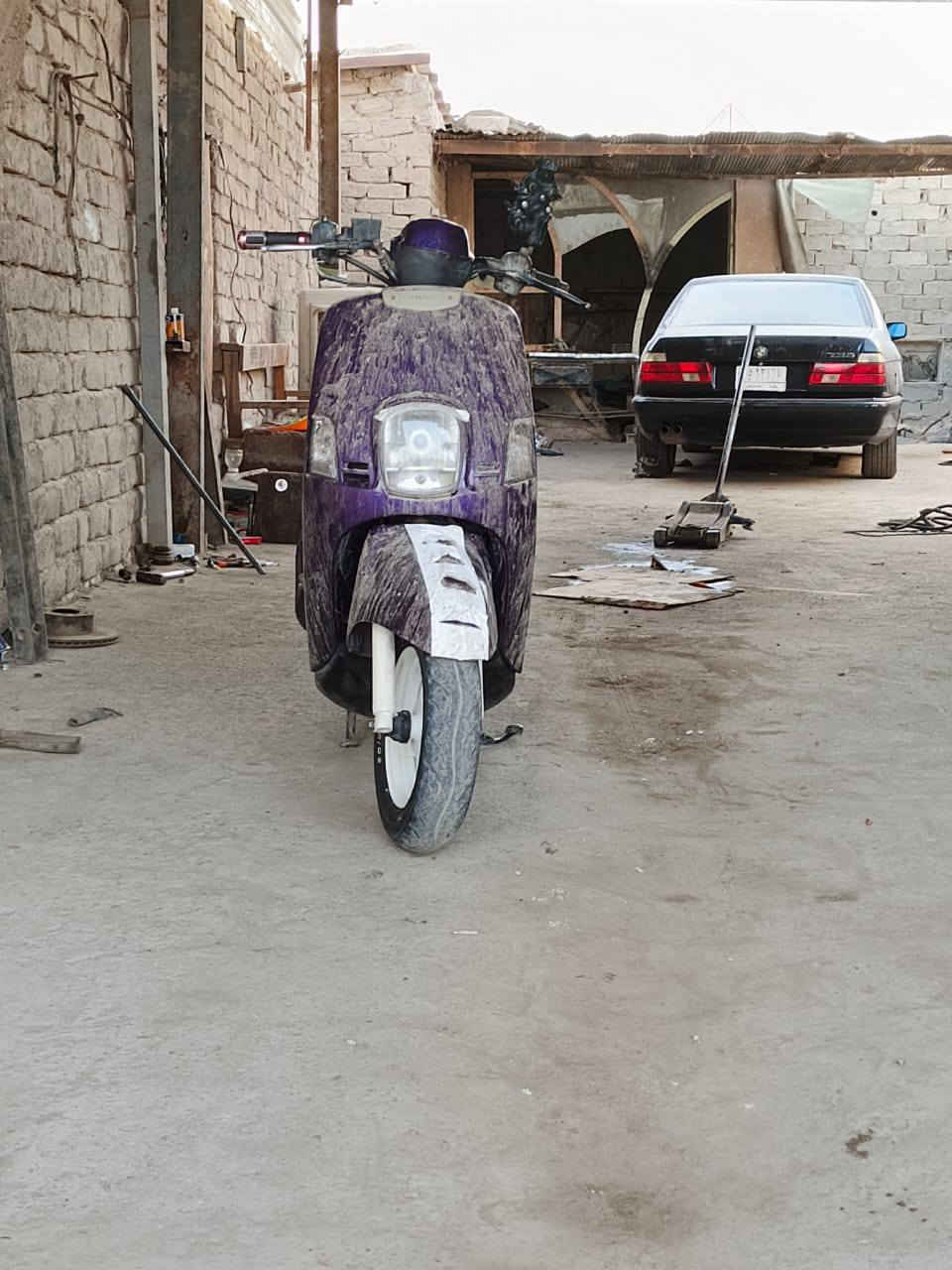 سلام عليكم دراجه حاويه جديده ماناقصها شي انكر سلف وطلع عتازيت واريد ابيع متوازي .. رقمي ***********
