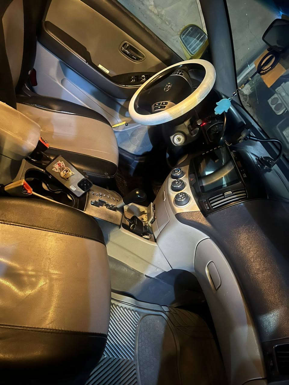 السلام عليكم
النترا 2009 رقم بغداد سنوية جديدة باسمي لل2029 رقم جديد وكامل باقي بس أستلام 

حادثة حوض من جوة فقط جاملغات لا بارد ولا بيهن جويه  قبق جنطة بلادي 

كير مكينة تبريد كفالة كهربائيات كاملة 

مبدل بيه جاملغات امامية بسبب الخياس بدون اي ضربة 

للبيع فقط مكاني الشعب السعر 88 بيه مجال بسيط
 ***********
