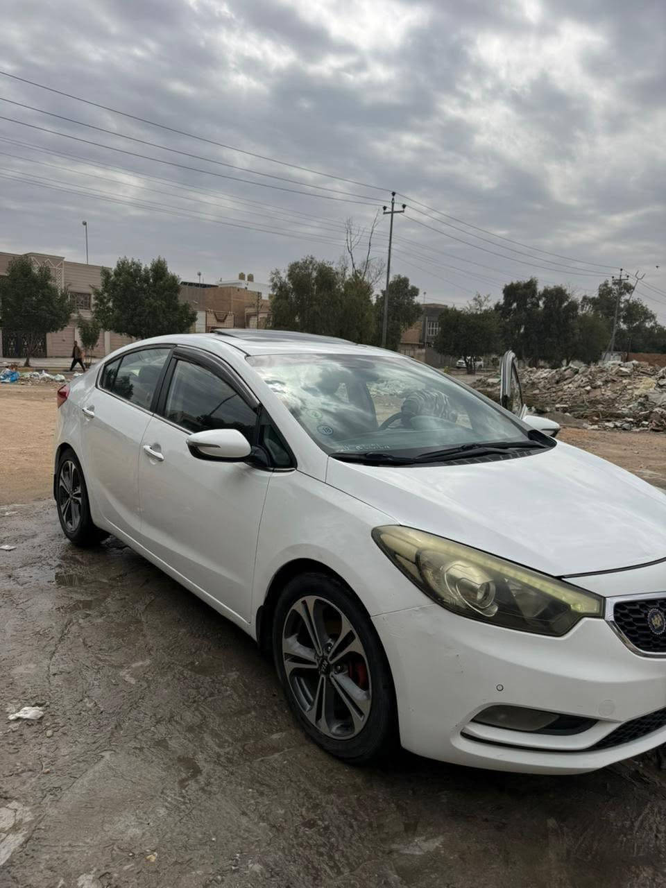 سلام عليكم سيراتو مديل 2014خليجي كفاله من الضربه والصبغ عدا باردقليل
تبريد مكينه كير كفاله 

شفتات فول عدا البصمه 
رقم أربيل  انكليزي 
***********
