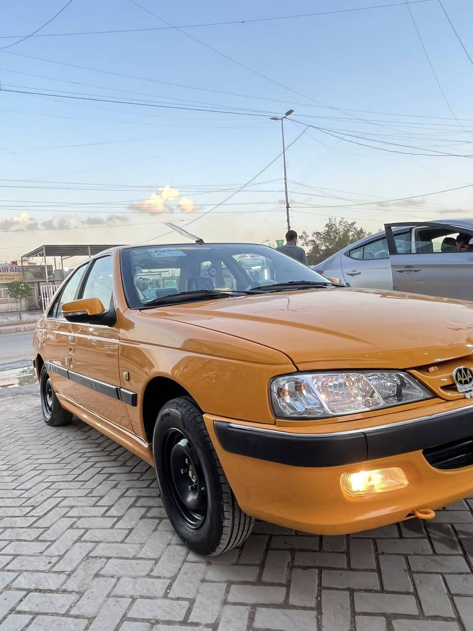 السلام عليكم بيجو بارص 2018  مكينه كير لا تنقيص ولا تبخير صدر امامي خلفي جديد تخم تاير جديد تبريد ثلج 🧊 السياره جديده بمعنه الكلمه اصفاحه موس منضومه زنون السياره احلى من الصور  العنون بغداد ***********
