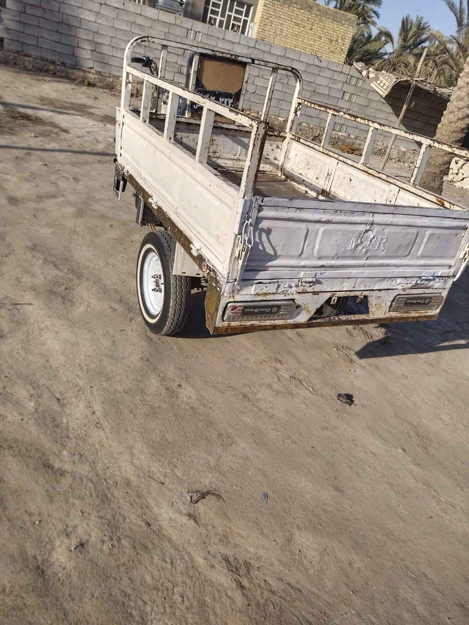 السلام عليكم ستوته للبيع رقم اسود راعيها موجود السعر 950 بها مجال مكان السماوه قضاء الوركاء وهذا رقم صاحبه  ***********,,////انا مكلف النشر
