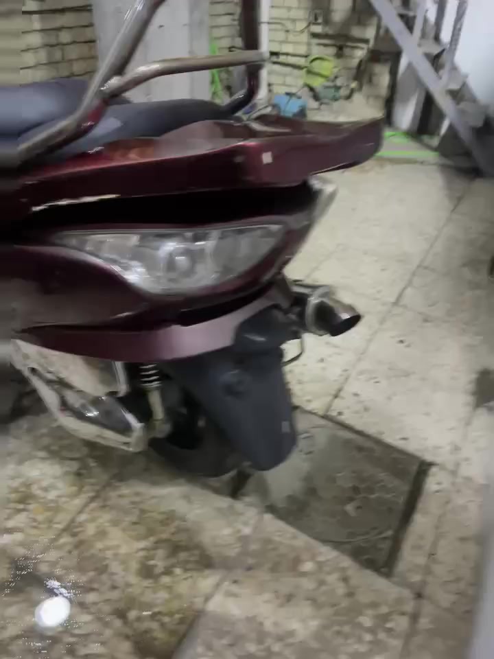 السلام عليكم 
دراجه فورزه 0/9
تزويد كامل
لون بلادي  من بره 
تزويد كله بلادي بصمه وسويج شركه ويها حتى وصل معرض مال رمبه موجود  
بجم بومه
كير عميه 
سماعه بلوتوث
مكينه مكفوله الدراجه خير من الله 
نواقصها تحتاج ترتيب  تريشه  وكذا هيج  
للبيع مكان بغداد  دوره شارع ستين 
***********
السعر مليون و400
وبيهة مجال 
اوراق كامله
