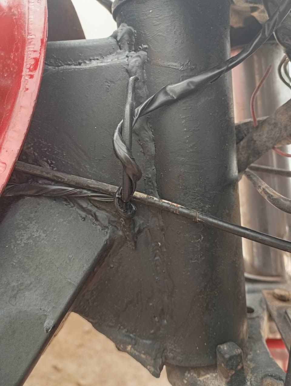 السلام عليكم ورحمه الله وبركاته ستوته جمره موديل 15كربلائيه 
اوراق كامله مو بسمي بس مكانبه مكتب اكاتبك  مكينه مكينه كير اكسن شاصي بدي كهربائيات تواير دبل كدام كفاله 
السعر 1250 مكاني نجف***********
