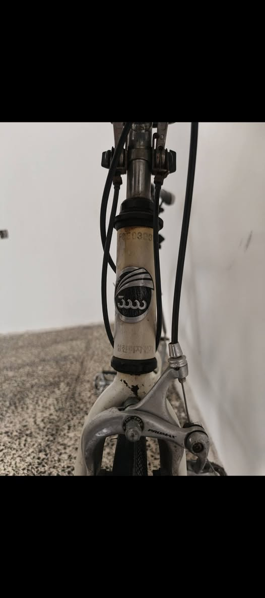 السلام عليكم
رود للبيع ماركة NEXT الايطالية نوع sprinter speed

معدن المنيوم ماشة حديد

سستم شيمانو 7*3

تايرات كتان 

بطيخات ماركة جويتك الايطالية

بريكات ماركة Pro Max

مختم بل كامل شيمانو

السعر 140 بي مجال 

متوفر توصيل جميع محافظات العراق

***********
