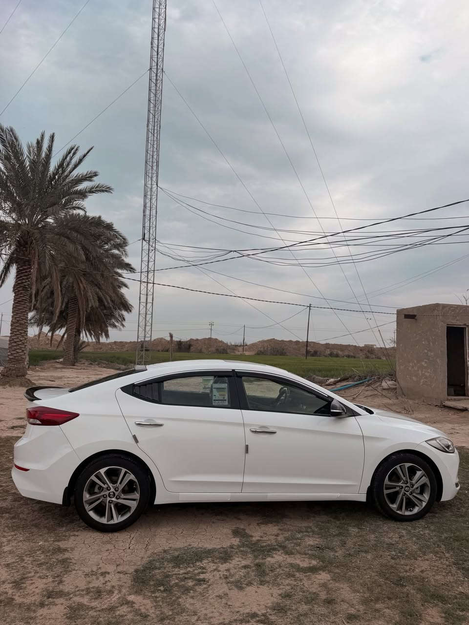 للبيع النترا موديل 2018 خليجي محرك 2000 دوش ماشيه 149 الف بعدها على حالة الوكاله فول مواصفات بانوراما  كفاله عامه من شخط او ضربه  وشرط على السونار  السعر 168 ورقه وبيها مجال بيسط للاستفسار مراسله اتصل *********** واتساب
