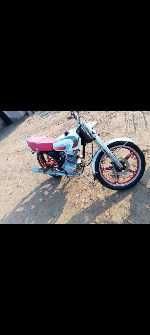 اسلام عليكم دراجه للبيع تفاصيل خاص


**إذا كنت صاحب هذا الإعلان وتريد حذفه لأي سبب، رجاءا أرسل رسالة إلى الدعم الفني**