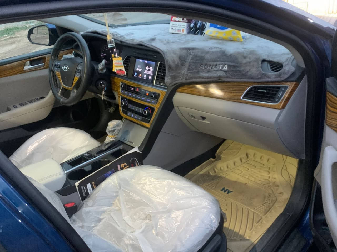 سوناتا امريكي 2016
حادثها بسطي نص الجاملغ الخلفي صبغ فقط 
الباقي ليبل واحد ومكفول من الصبغ 
رقم بغداد دولي 
ماشية 95 الف 
سيارة نظيفة وجاهزة من كلشي 
بدون اي نقص 
مكينة كير تبريد حدادية تخم تاير كله جاهز 
مكينة 2400 
السعر 122 ورقة 
مكاني  بغداد / الشعلة 
***********
