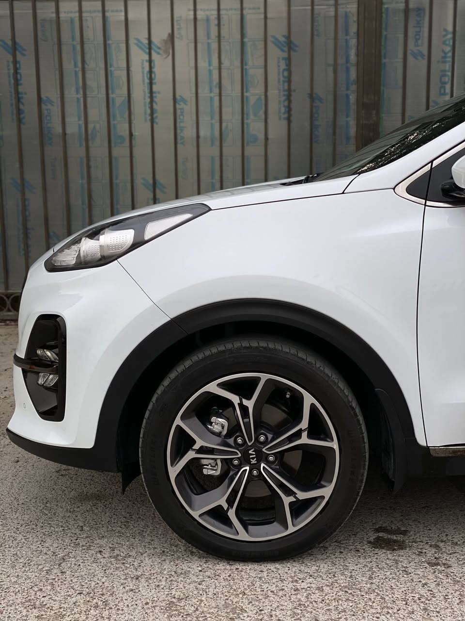 السلام عليكم
سبورتج جيتي لاين 2020 ماشيه 70 الف حقيقي

فووول مواصفات 1/1 كلشي بيها رقم بغداد بأسمي

كير محرك صدر كله مكفول سبيرها منازل 

بيها صبغ ربع باب الصدر الباقي مكفول السياره جديده وعندي سونار بيها

سعرها 210 وبيها مجال بسيط الشراي يتصل وبالخدمه

مكاني بغداد الكرخ ***********
