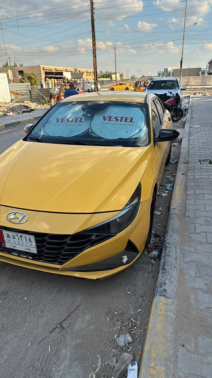 السلام عليكم ورحمة الله وبركاته
النتره موديل واحد وعشرين حادث بنيد فقط
مواصفات تحكمات استيرن رادارات امامي خلفي جوانب 
تحديد مسار مانع انزلاق تحديد سرعه اتلث انضمه قياده 
صوره الشاصي موجوده دكهه وطلع الحادث وخابرني اكرر فقط بنيد
لاستفسار الرقم ***********

