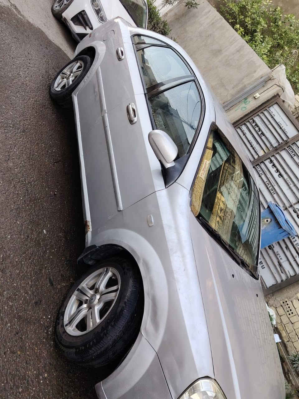 سيارة فورنزا للبيع موديل 2007 يرادلها ترتيب الكشر شوية كير جديد محرك جديد صدر امامي خلفي جديد باتري جديد ضفيرة وجويتر مبدلات قبل شهرين تبريد ثلج
ما بيها ضربة مبدل جنطة بسبب الجراد رقم بغداد الماني
سعر ٥٤  مكاني بغداد للاستفسار ***********
