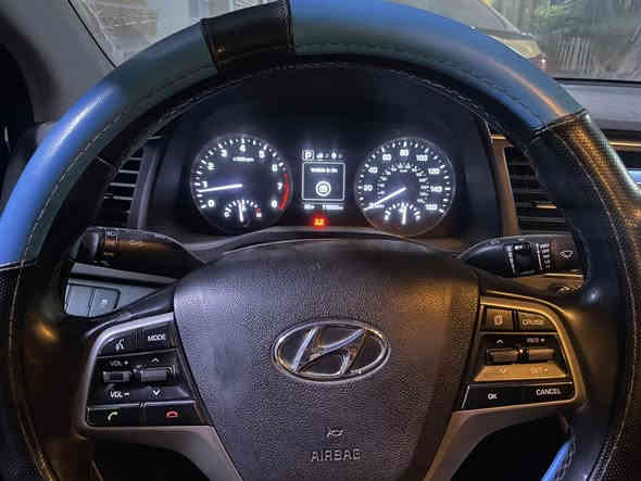 سلام عليكم الانترا موديل 2017
امريكي حادثه مثل ما موضح بدون دواخل 
وبل عراق بيهة طخة بل باب الخلفي والجاملغ مرشوش ربع الجاملغ وربع الباب 
فول مواصفات 
بصمه 
رادارات 
فتحه 
تدفئ كشنات 
كشن كهربائي 
ب115 وبيه مجال بسيط 
***********
