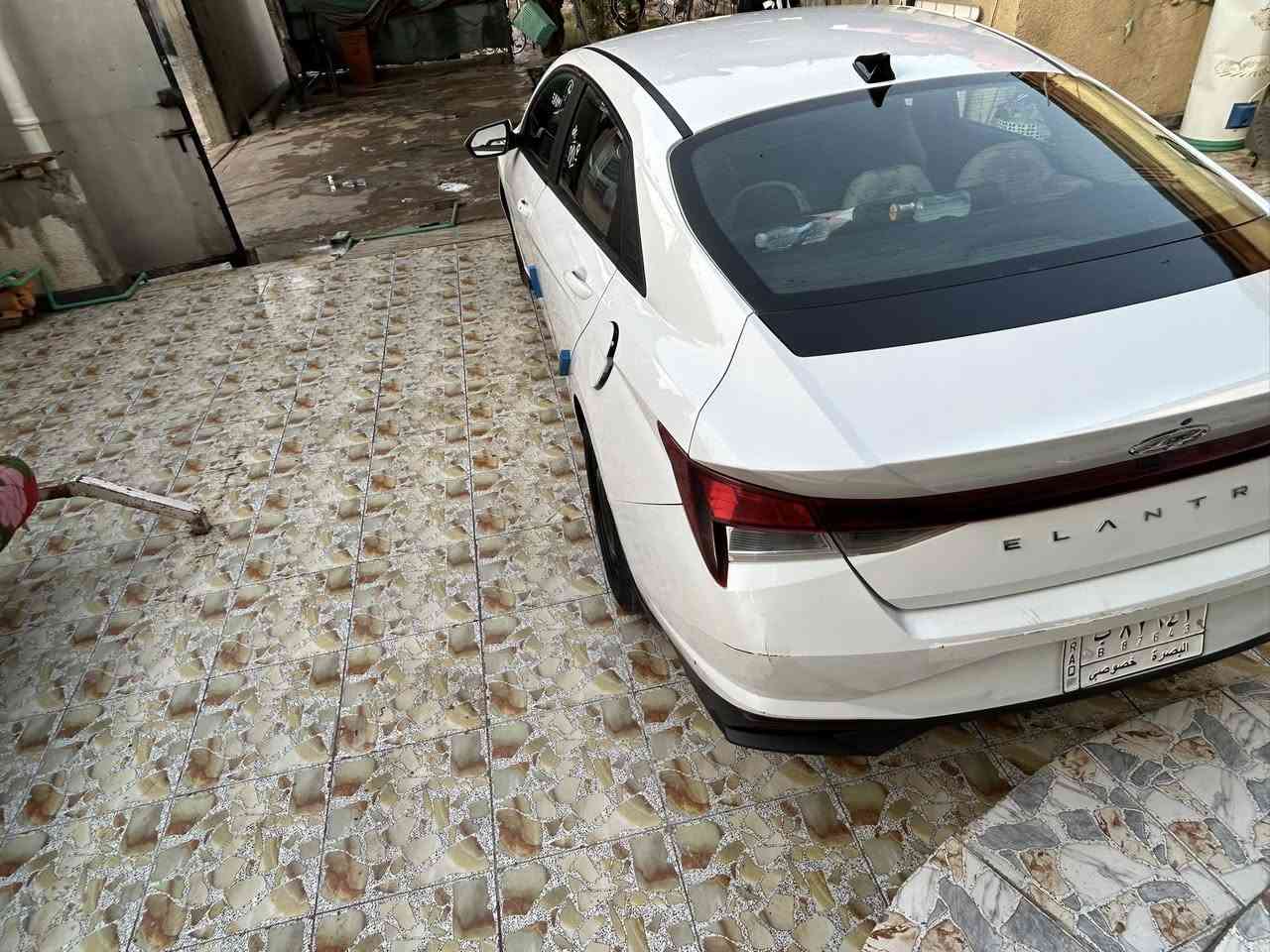 سلام عليكم النترا مديل ٢٣ السيارا فول موصفات ما عده الفتحه  السياره حداده محرك 2000 دوش سمارت جديد وكير At جديد خير من الله وارد امريكي معوقين  وحادث السياره بنيد وجاملغ صور الحادث كدامك ممشى السياره ٩٠ ميل 
موصفات السياره تحكمات ستيرن 
رادرات اماميه وخلفيه
سياقه ذاتيه 
تحديد مسار
بصمه 
تشغيل عن بعد
وخير من الله الموصفات 
وسعر السياره ١٣٤ وبيه مجال رقمي ***********واتساب ***********
