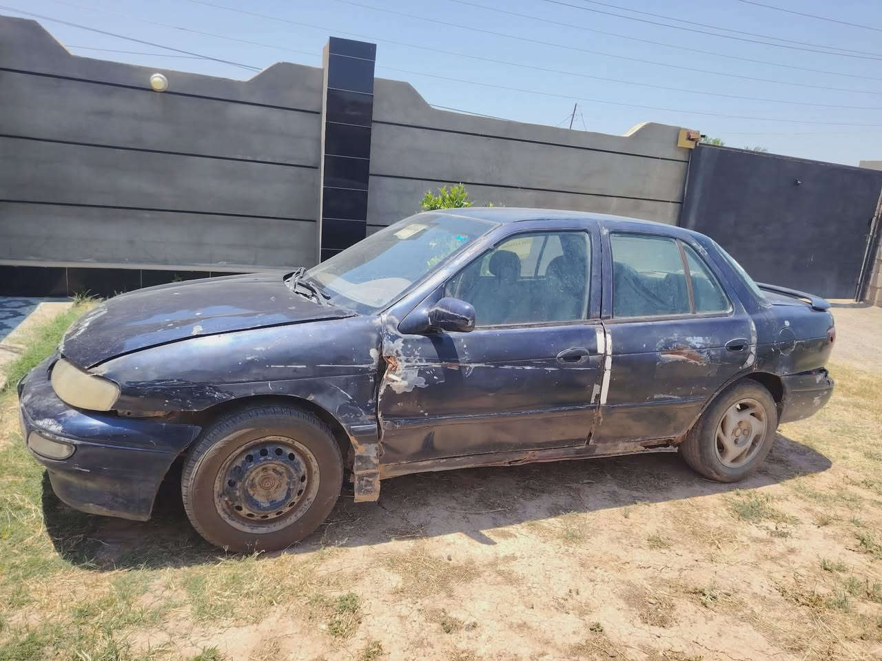 للبيع عندي  سيفيه بغداد مشروع وطني موديل 95 كير ومحرك شرط السعر 18 للتصال عل رقم *********** مكان بلد ناحيه يثرب تحويل مباشر
