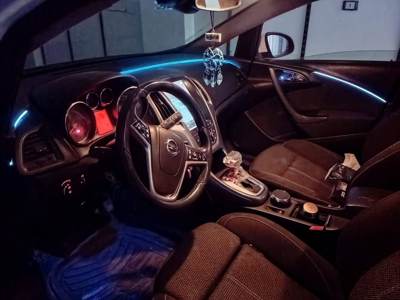 🚗 لو معاك أوبل أسترا وعايز تطور شكل عربيتك 🔥
✨ أمبينت لايت 64 لون يخلي عربيتك فخمة جدًا بالليل
🎨 تحكم كامل في الألوان من الموبايل
💡 18 قطعة بتوزيع مثالي جوه العربية
🔧 تركيب احترافي 🛡️ ضمان سنة كاملة

خلي عربيتك مختلفة ومميزة عن أي حد 👌

📍 6 أكتوبر – شارع عبدالسلام أمين
📍 عمارة 1685 أمام بوابة صفوة الإعلاميين

📞 للحجز والاستفسار: 01060000923 (واتساب / اتصال)


**إذا كنت صاحب هذا الإعلان وتريد حذفه لأي سبب، رجاءا أرسل رسالة إلى الدعم الفني**