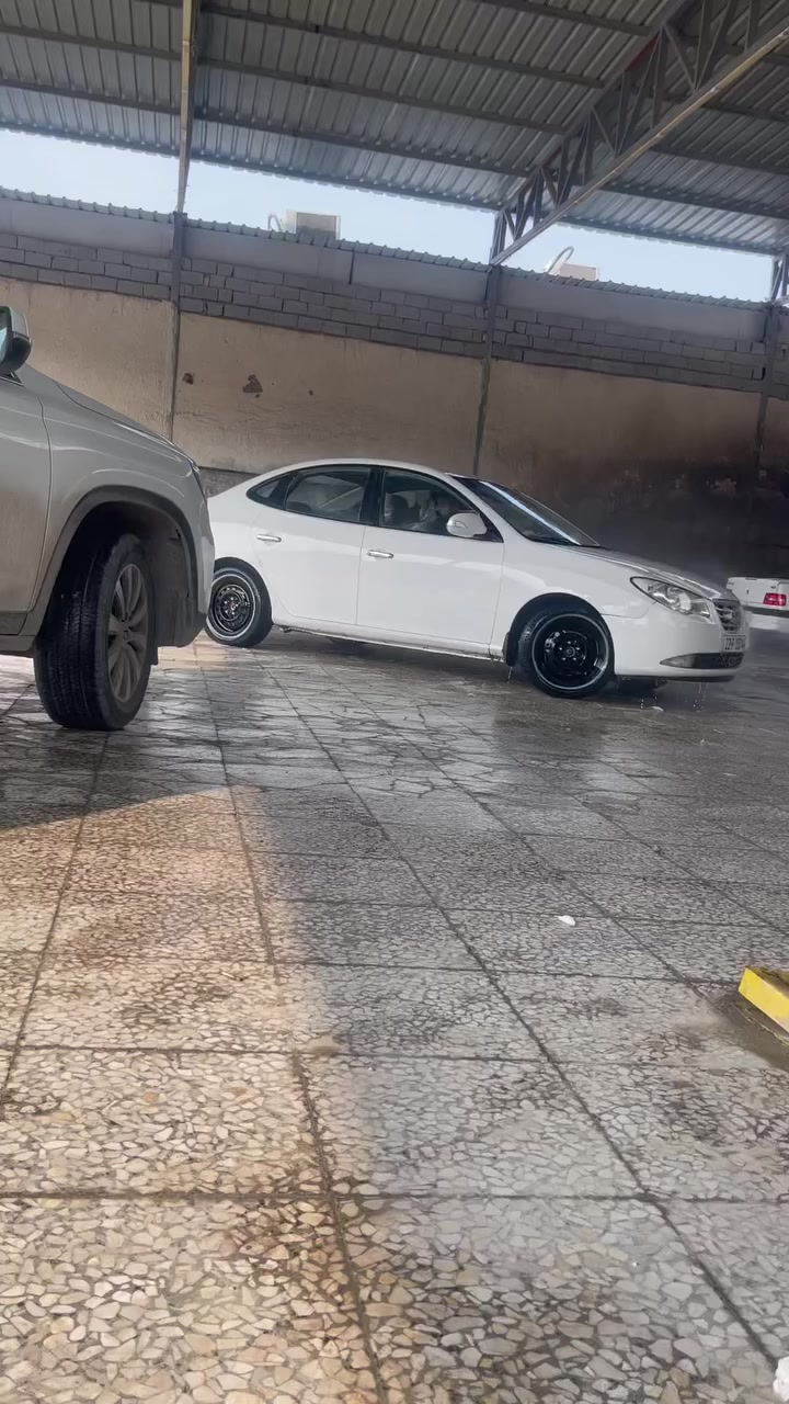 سلام عليكم
النترا خليجي 2010 رقم اربيل دولي بيها ربع الجاملغ صوب السايق صبغ وكارت بالبنيد فقط 
سياره جاهزه كير مكينه حداديه تبريد سعر ١١٣ وبيها مجال 
مكان السياره نجف حي العسكري ***********
