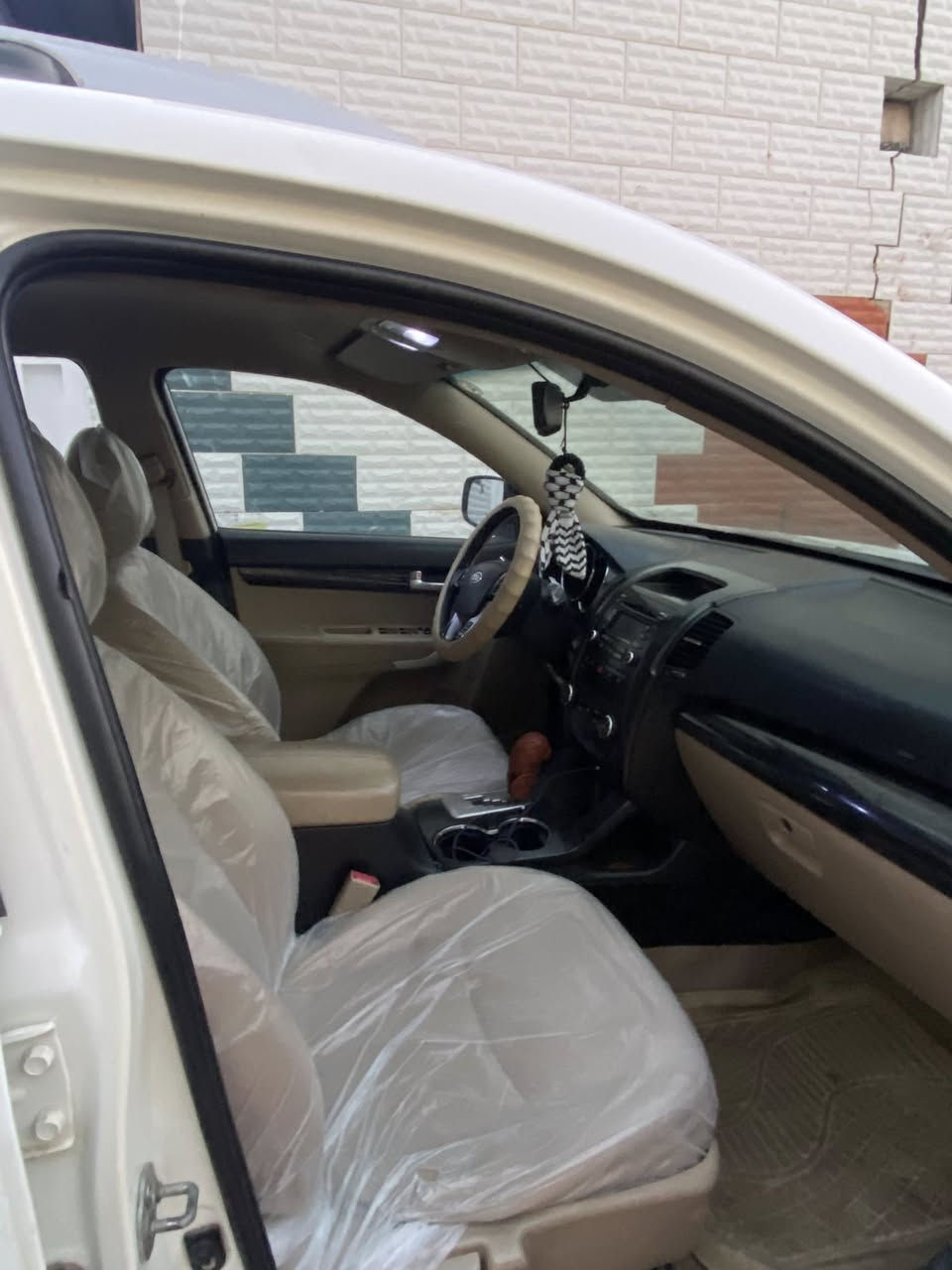 ‎لسلام عليكم سورنتو موديل 12 خليجي فول مواصفات عده البنوراما مكينه 2400 دوش اربعه سلندر بصمه تحكم جهتين اشاير بالمري اربعه دسك خمسة ويل كب حساس خلفي سبعة راكب 3 قطع تبريد يده نيكل أصل داخل وخارج داخل صاج نظام إيكو اقتصادي بانزين السياره مكفولة من الضربه والصبغ والتبديل بيه رشه صبغ بقبق الصندوق أثر شخوط بسيطة مكينه كير تبريد كهربائيات كله جديد شرط رقم أربيل ألماني تريد تحويل تريد وكاله 
‏مكان النجف  ‭٠٧٨١ ٩٢٤ ٩٦٣٤‬
