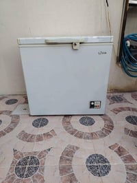 مجمده للبيع شرط الشغل السعر 100 وبي مجال الشرايه اتصل على هذا الرقم 07...