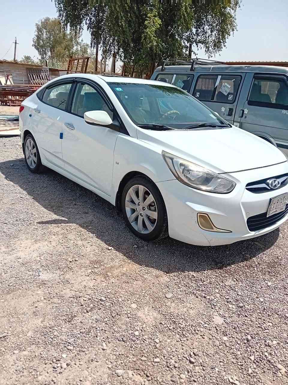 اكسنت فول بلو 2012 خليجي 1600
باسمي سنويه
السونار مرفق بلصور بالمنشور
تبريد خير من الله 
محرك خير من الله
فقط صدرها تعبان 
سعرها  ٩٨ بيها مجال قليل 
*********** واتساب
