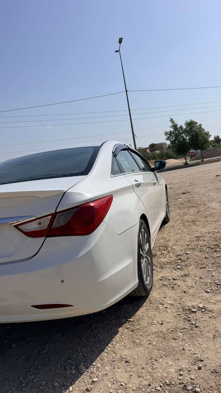 السلام عليك
للبيع هيونداي سوناتا 2014 خليجي 2400 دوش 
رقم بغداد بأسمي تحويل ثاني يوم
السياره نضيفه كلش مال جناي 
السياره بيها بنيد تبديل بلادي بدون اي دواخل 
حساس خلفي مري شفط كشن كهرباء تبريد قطعتين تحكم ستيرن 
مكانها بابل سعرها 127 و بيها مجال للشراي للاستفسار اكثر
***********
