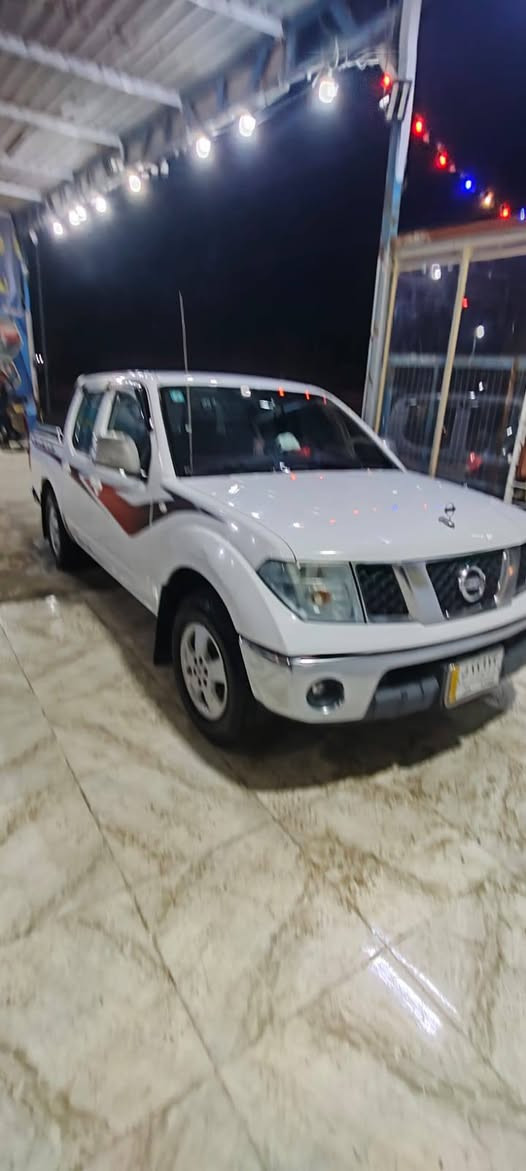 نيفارا للبيع 2012
سياره مفتوحة بيه منظومه غاز
مكفولة بيه بارد باب الخلفي 
سيارة جاهزه 
رقم جديد السنوية تنتهي 29
السعر 90بيه مجال كلش قليل
للاستفسار
*********** البصرة, العراق
