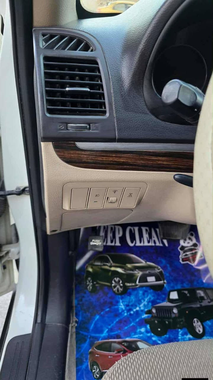 السلام عليكم
سنتافي خليجي موديل 2010 رقم بغداد دولي بسمي شخصآ مشروع وطني ا الشركة العامة فول مواصفات 
كفاله عامه من تبديل والصبغ
 فتح بنيد فقط
 مواصفات فتحه السيارة  محرك 3500 / V6 سلندر بيه صوت رواجز فقط
  7راكب  فور ويل 4*4 دفع رباعي مري شفط +أشاير بالمري 5 ويل كب يدات نيكل تحكم أستيرن ش    تبريد 3 قطع + سياره جديده    كشنات كهربائي داخل بيجي +صاج حداديه جديده كهربائيات كلها شغاله تبريد ثلج تدفئه   منضومةزنون عالي وناصي على وضع شريكه 
السعر145مكان الشطرة
***********
