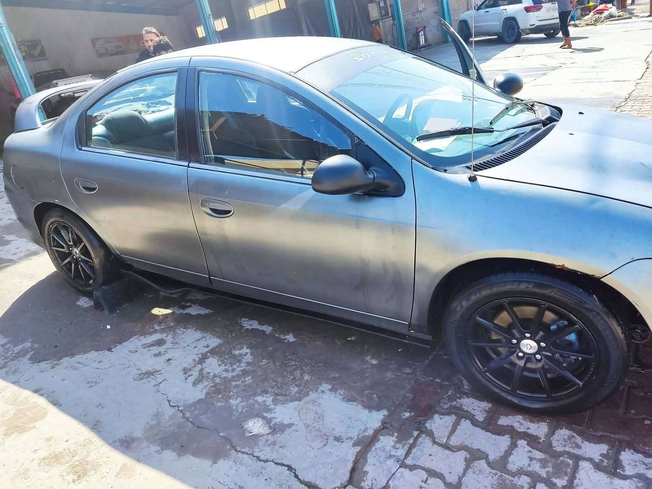للبيع دوج نيون srt4 موديل 2003 محرك 2400 توربو سياره خير من الله لاتنقيص ولاتبخير باسمي تحويل مباشر تبريد وتدفئه شغال شوته رياضيه سبورت سياره رياضيه 
السعر 45 بيها مجال قليل 
***********
