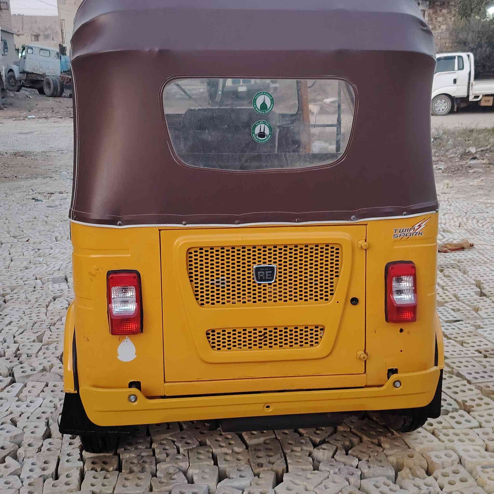 السلام عليكم تكتك 21كفال عام بس دوسات الوره***********
سعر 8
