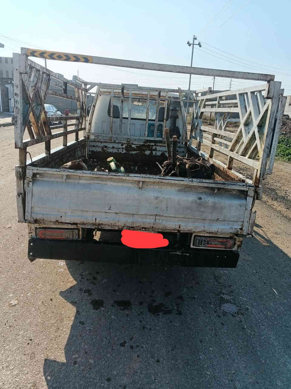 سياره نوع بورتر مديل 96 رايده ب 15
رقم فحص موقت صلاح الدين ماشين بل معامله وعافوها راعيه الشرعي من سامره بس ما اندله انطيك مستمسكاته ونته دور عليه 

سياره تايراته  نضاف  اكسل +كير مابيهن كلشي 
السياره  محركه كايم  بس تمشي وتشتغل نكره سلف  اصبح  نكره السياره ابيعه على هل وضعيه ب 15ورقه مكان صلاح الدين محطت بلد 

***********
