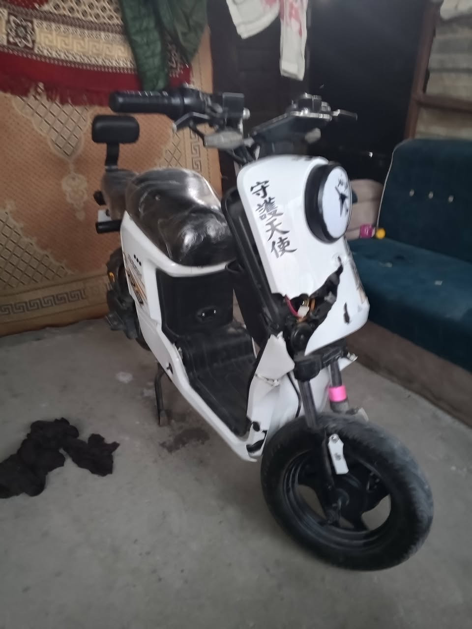 السلام عليكم
دراجه شحن 
شركة ريان
موديل 2025
من هسه ابيعلكياها مفلشه
لا اصلح ولا شي التصليح عليك
البطاريات 4
تلث نمر
تشغيل سويج وبصمه
مكاني البصرة المعقل شارع النجده
سعرها 250وبي مجال قليل حگ الجيه
***********
