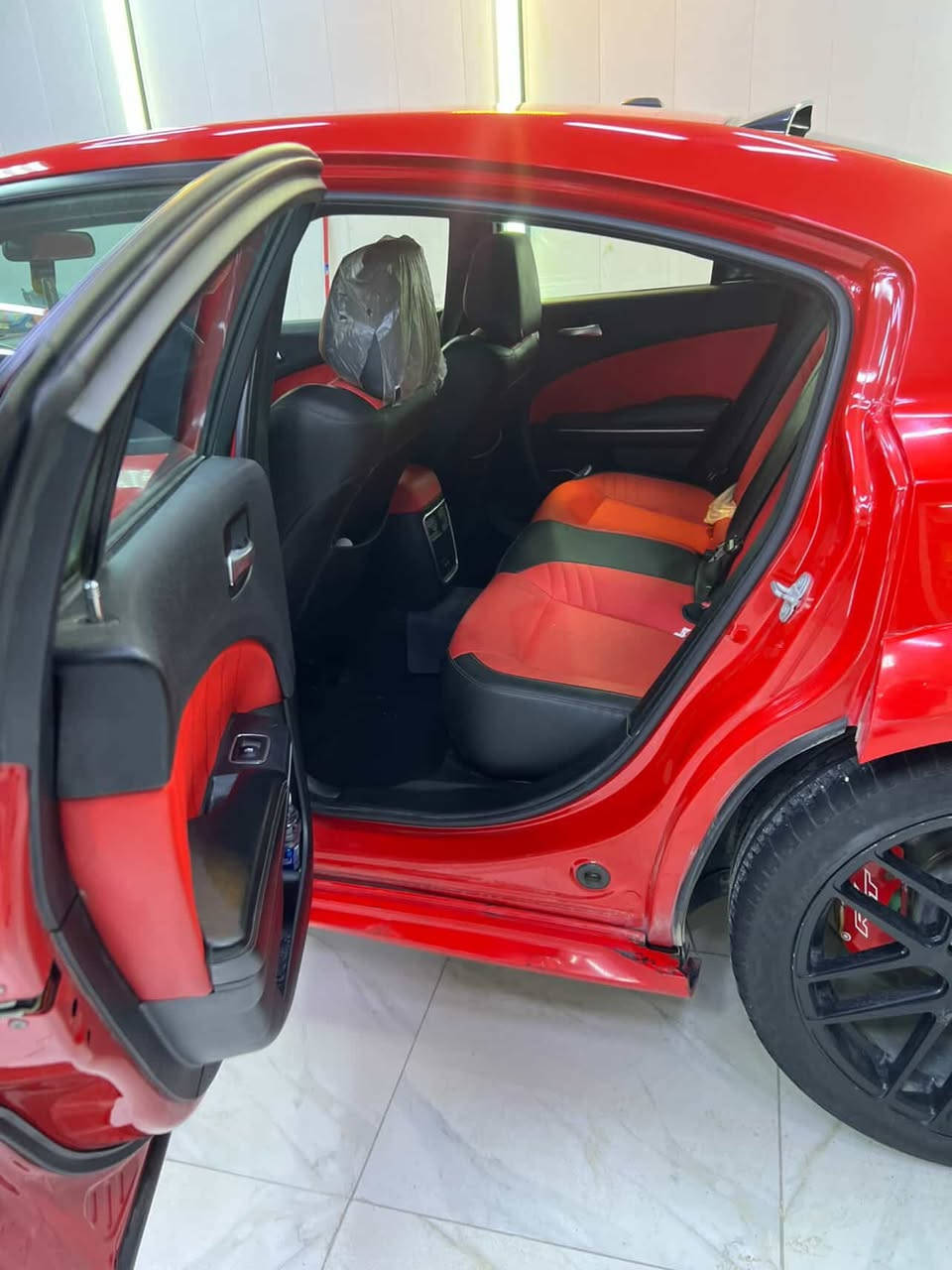 Sxt 2020 محدث وايد بدي شغل الامارات 
السيارة جديدة كلش ما ناقصهة برغي كلشي واضح كبالك 
السيارة كلين بدون ضربة كلير بالجاملغ الخلفي 
سعر 245 والشراي بي خير ويدلل 
***********
