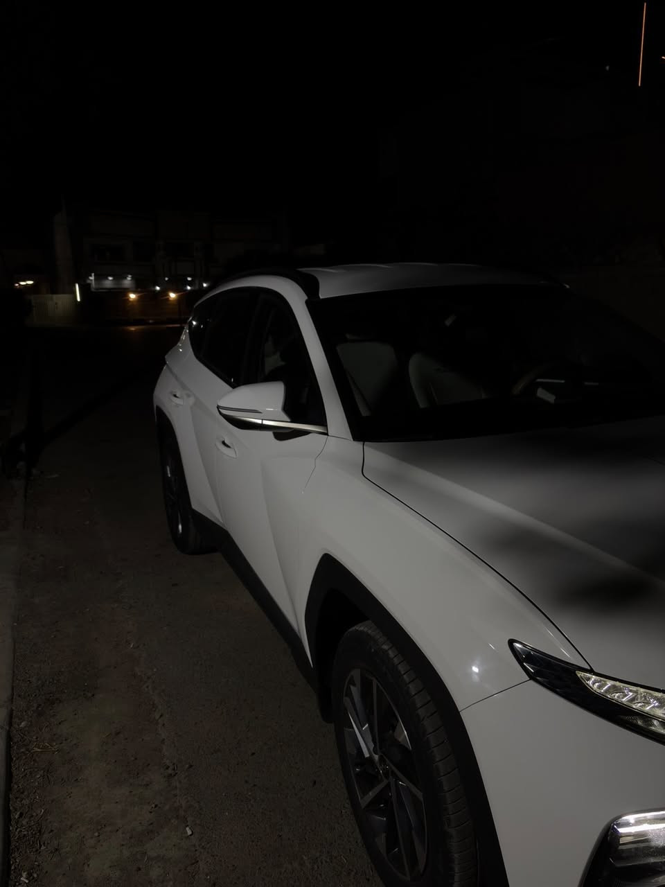 توكسان 2024 خليجي
كفاله عامه القماره بيها اثر حالوب ماشيه 35 الف كيلو
محرك ٢٠٠٠ دوش
فول مواصفات للاخير ماعدا الفتحة
بصمه ترحيب تشغيل عن بعد بردات حساسات امامي خلفي
لدات امامي خلفي
شاحن واير ليس
كشنات كهرباء الاماميه
سبير منازل
شاشة كيجات دجتال
هندبريك بصمه
الموقع الوزيريه 
السعر 205 ورقات 
***********
