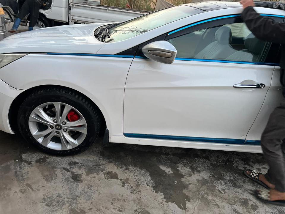 سلام عليكم سوناتا ٢٠١١ خليجي بنوراما سياره ماشيه ١٨٠ الف صبغ بل بنيد اثر تكشير للاستفسار اكثر اتصال ***********
