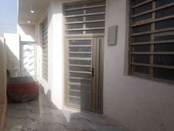 مشتمل ركن للايجار مساحته  100متر مربع بناء حديث غير مسكون  🟥
يحتوي على غرفة نوم وهول ومطبخ واستقبال وصحيات داخلية وخارجية وگراچ 🟥 
⬅️⬅️مبني من الطابوق 🔳
⬅️⬅️السقف صب كونكريت 🟦
⬅️⬅️الأرضية والجدران سيراميك 🟥
السعر الايجار//250. الف دينار ♦️
العنوان//كوت حي الحكيم الاولى  شارع افران الهادي 
          *******************************
للاستفسار الاتصال على الارقام التالية 
***********
***********
