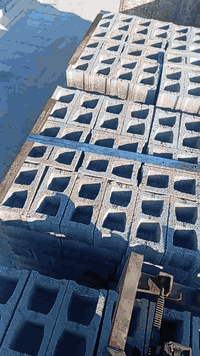 يوجد بلوك حسب طلب سعر مناسب 07715814540