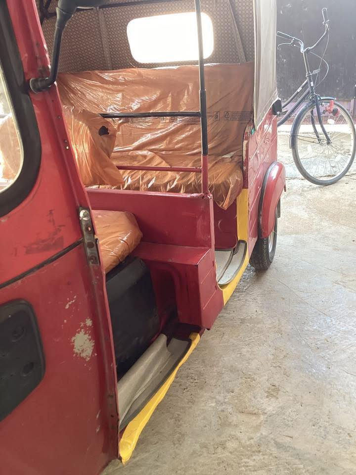 سلام عليكم تكتك البيغ موديل 2018 وراق كامله بسمي الوصل سعر 1600 وبيه مجال رقم ***********
