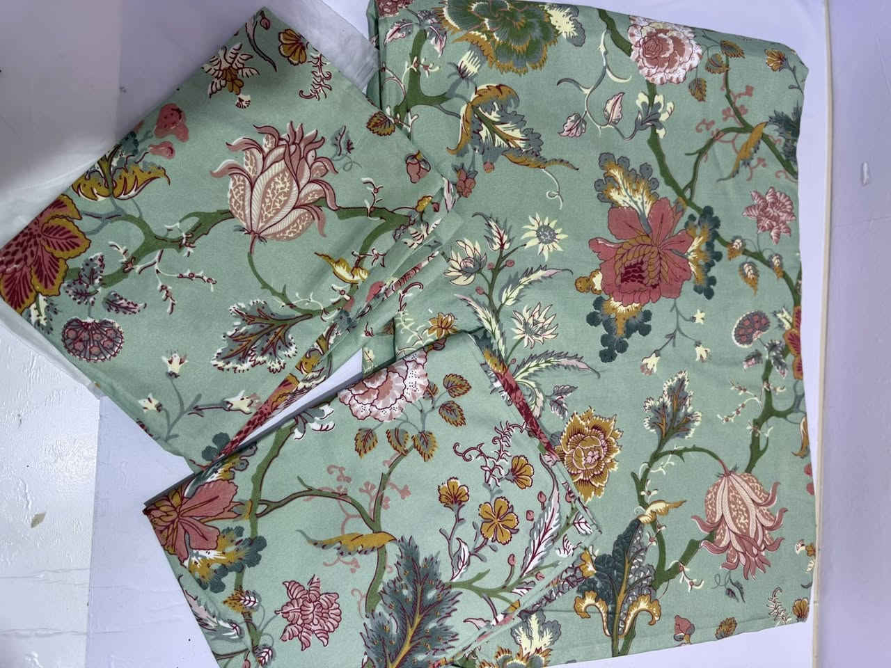 تلبيسات لحاف متر ونص في مترين وتصير تلبيسه لدوشك  سعر القطعة 8 الف اثنيهم ب15 الف القماش صيفي متوفر توصيل


**إذا كنت صاحب هذا الإعلان وتريد حذفه لأي سبب، رجاءا أرسل رسالة إلى الدعم الفني**