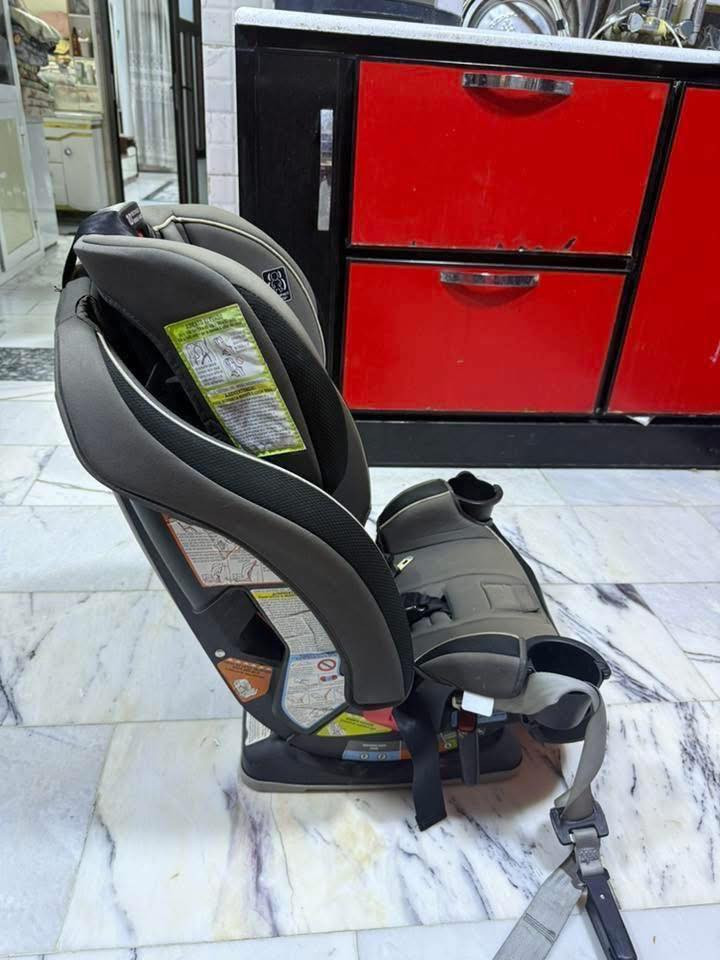 مرحبا من رخصت الادمن 🌷
-  كرسي امان سيارة ماركة جراكو الامريكية معروفة
كلش نظيف واستخدام كلش قليل 
 السعر (125) الف وبيه مجال

الاتصال *********** او واتساب 
مكاني قرب تقاطع ميسلون
