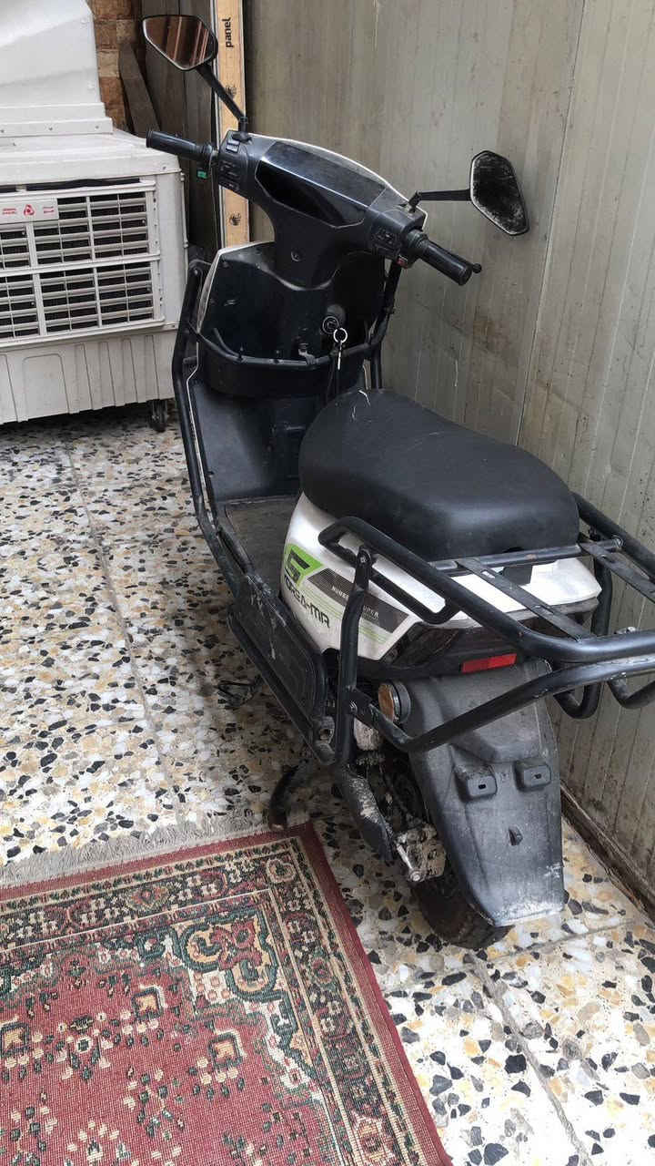 سلام عايكم درجه للبيع نوع سكنس كهربائيةكامله درجه تمشي بس على  كيف بيع على وضعها بيه عطل بصيط مكان مدينه صدر قطاع 67 رقم الهاتف *********** سعر خابر وتدلل
