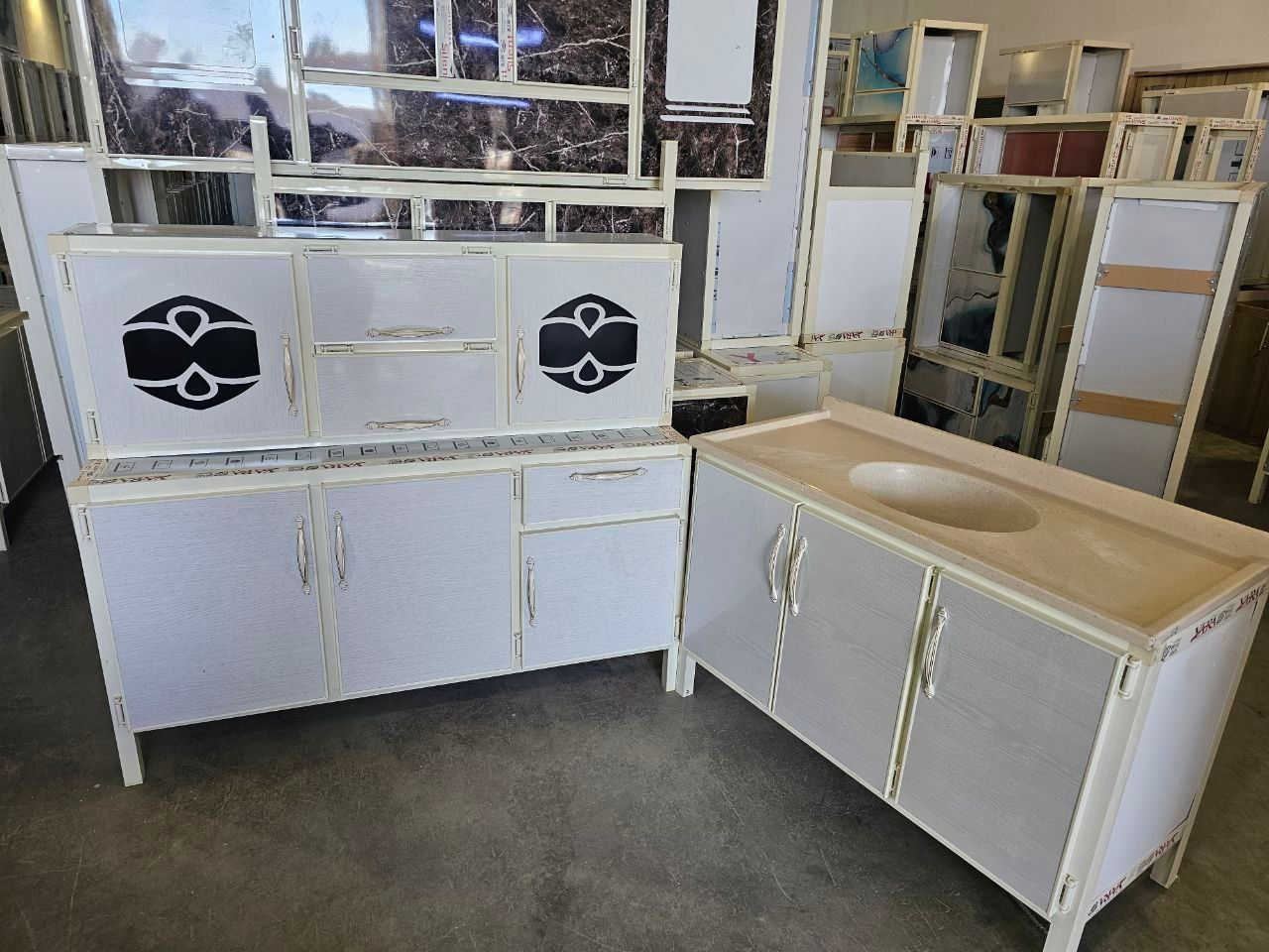 أهلاً وسهلاً بكم 

متوفر جميع انواع الاثاث المنزلي ما عليك فقط ضغط ع رقم لتواصل معنا عبره الواتساب wa.me/9647725972986
