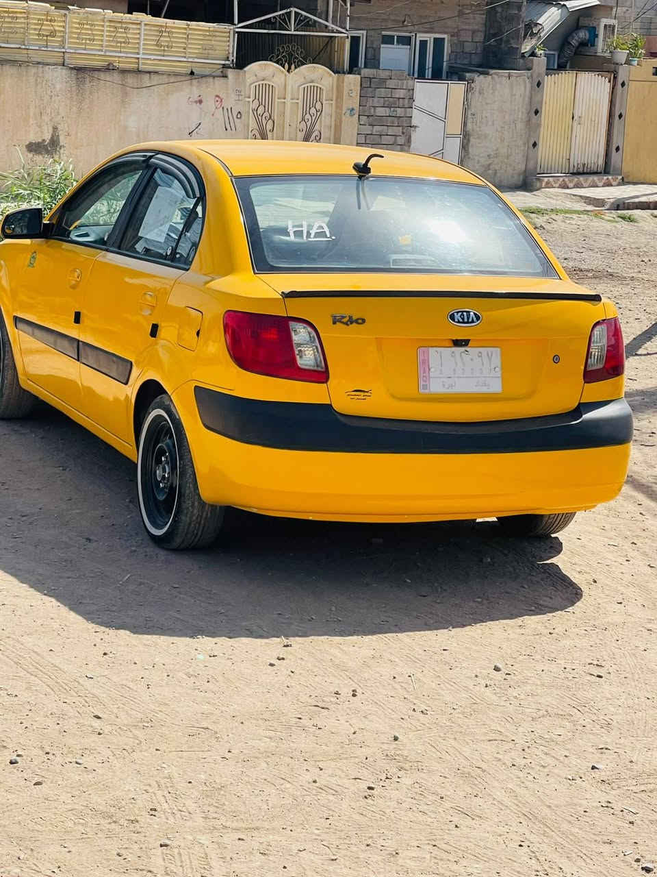 كيا ريو 2009امريكي
رقم بغداد شرط الوكاله والتحويل 
بيها 3قطع تبديل وبيها داخل برأس الشاصي 
كير توماتيك شرط الكير والمحرك 
سعرها 80 وبيها مجال 
للإستفسار ***********
***********
