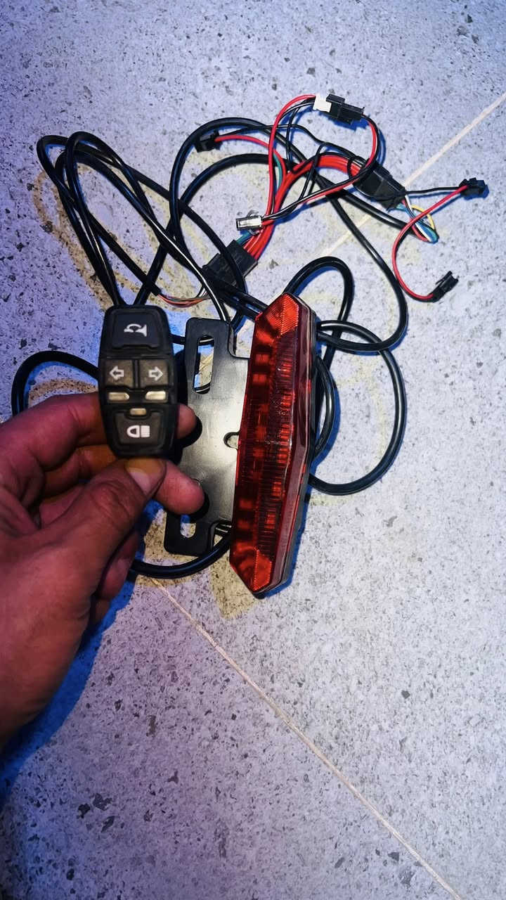 هەموی بەهەرزان پێکەوە ئەی فرۆشم رەقم واتساپ***********
