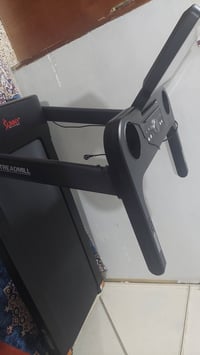 جهاز رياضي قايش مستعمل شي قليل سعره ٦٠٠ وبي مجال اتصال ع رقم 077061294...