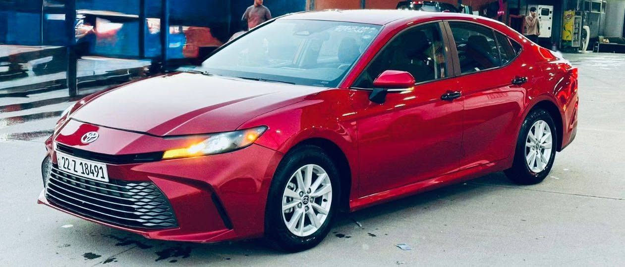 Toyota Camry Hybrid  LE  2025

تويوتا كامري هايبرد 2025 ) بانزين وهايبرد

اللون :- احمر❤️❤️❤️‍🔥❤️‍🔥

الموديل 2025

السياره مرقمه اربيل - رقم و سنويه هزه جديده لحد 2030

المحرك 2500cc 

الحادث - بنيد صبغ 
تعديل بل البراكيت

ايرباك استيرن 

 👇🏻👇🏻👇🏻المواصفات👇🏻👇🏻👇🏻

• شاشة كبيرة

• كاميرا خلفية

• حساسات خلفية

• رادار امامي

• مانع تصادم

• تصحيح مسار

• مثبت سرعه

• مانع انزلاق

• استيرن متحرك

• تدفئه مقود

• نقطة عمياء

• مانع تجاوز

• حساسات مانع تجاوز

• بصمة تشغيل

• بصمة أبواب

• دخول ذكي

• شاحن ويرلس

• اضوية اماميه زنون LED

• اضوية خلفية LED

• ليد زنون نهاري

• ويل قياس 18

• نظام ECO + TRIP

• نظام GPS + خرائط

• 3 أنظمة قياده ECO / Normal / Sport 

• اوامر صوتيه

• بلوتوث

• مدخل USB + AUX

للتواصل *********** 

السعر 19800$$

العنوان بغداد زيونه بغداد, العراق
